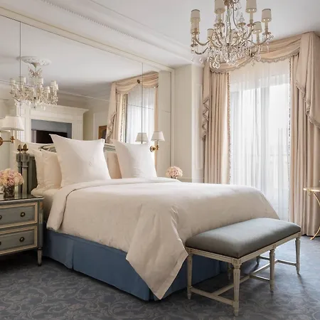 Four Seasons George V Otel