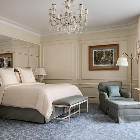 Four Seasons George V Otel