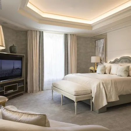 Four Seasons George V Otel 5*