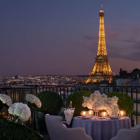Four Seasons George V Otel Paris