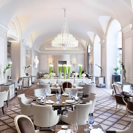 Otel Four Seasons George V Paris