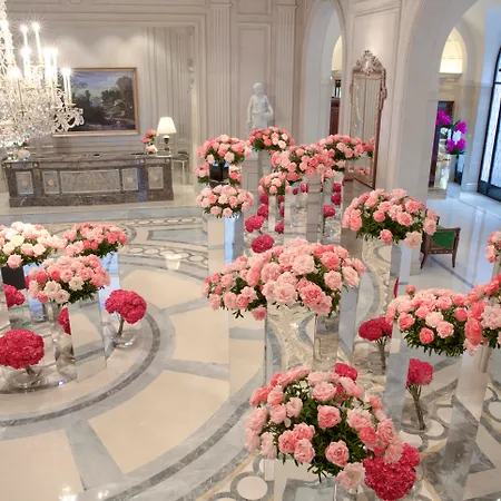 Otel Four Seasons George V Paris