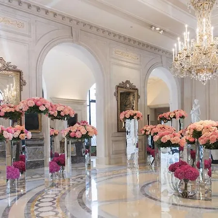 Otel Four Seasons George V Paris