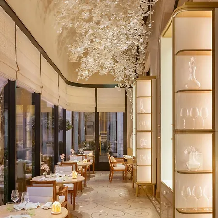 Hotel Four Seasons George V Parijs