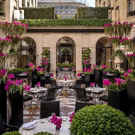 Four Seasons George V Hotel 5*