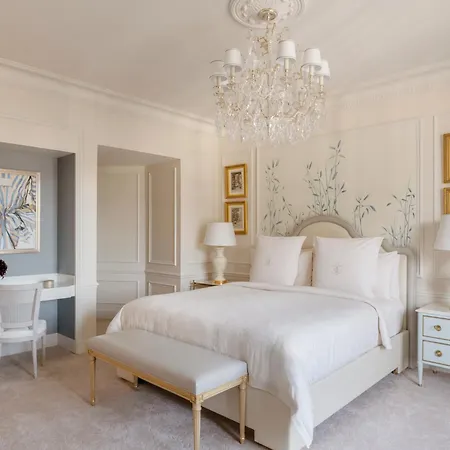 Four Seasons George V Hotel