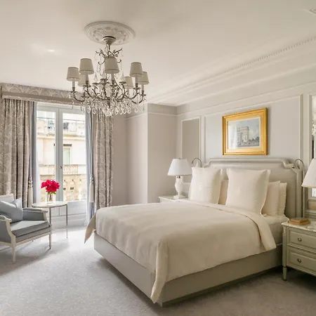 Hotel Four Seasons George V 5*