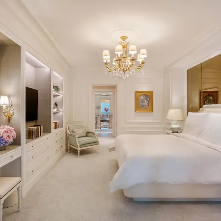Four Seasons George V Paris