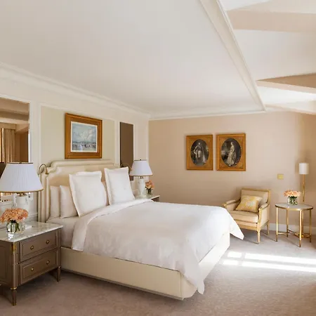 Hotel Four Seasons George V 5*