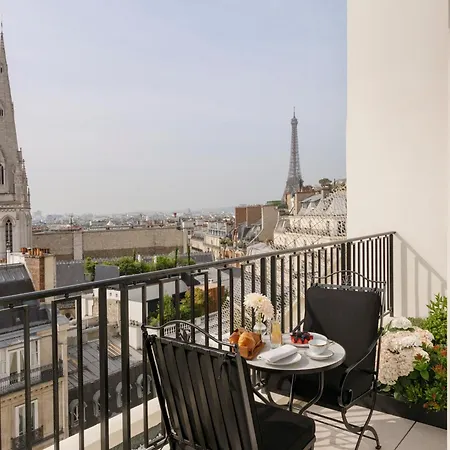Hotel Four Seasons George V 5*