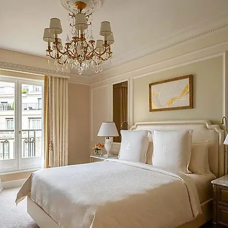 Four Seasons George V Paris