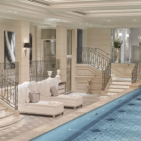 Hotel Four Seasons George V 5*