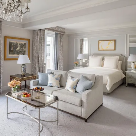 Hotel Four Seasons George V
