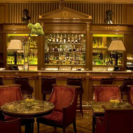 Four Seasons George V Otel 5*
