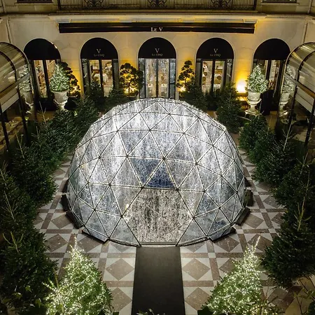 Otel Four Seasons George V 5*