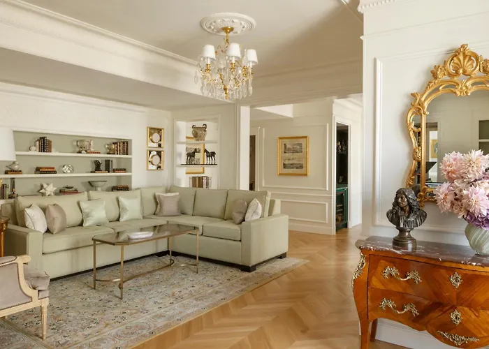 Four Seasons George V מלון פריז