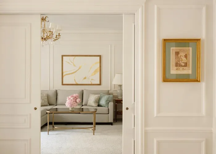 מלון Four Seasons George V פריז