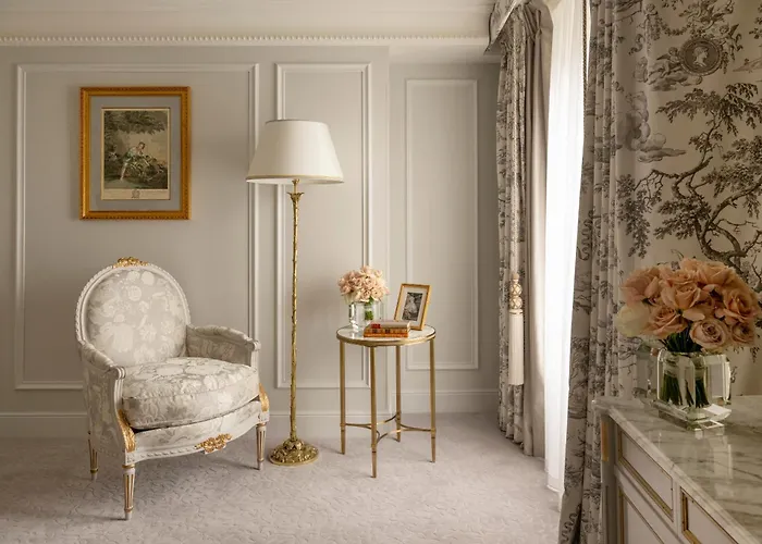 Four Seasons George V מלון