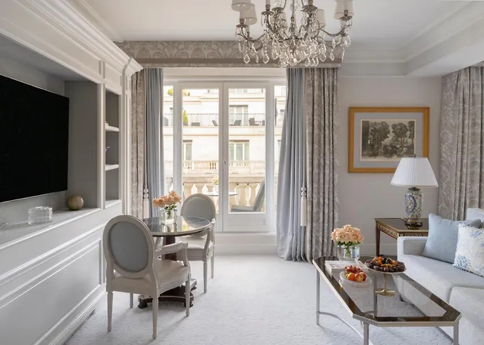 מלון Four Seasons George V פריז