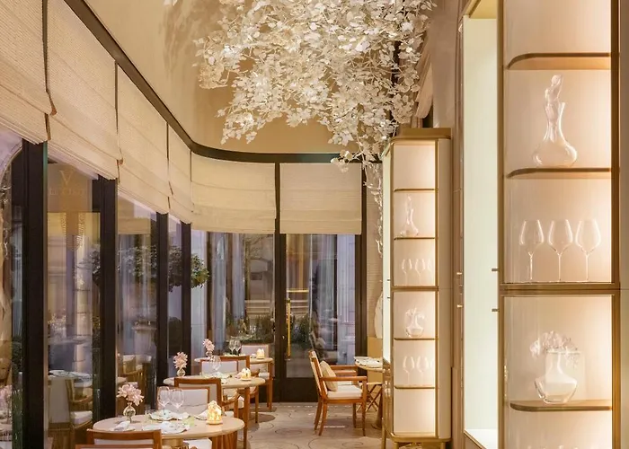 מלון Four Seasons George V פריז