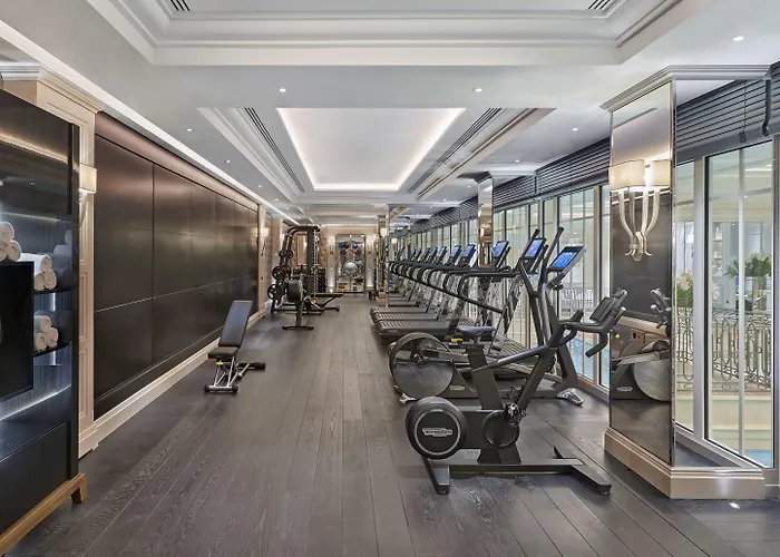 מלון Four Seasons George V 5*