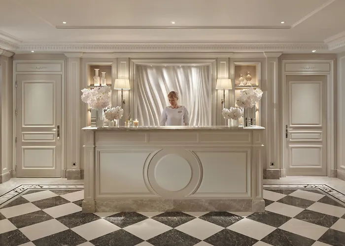 Four Seasons George V מלון פריז