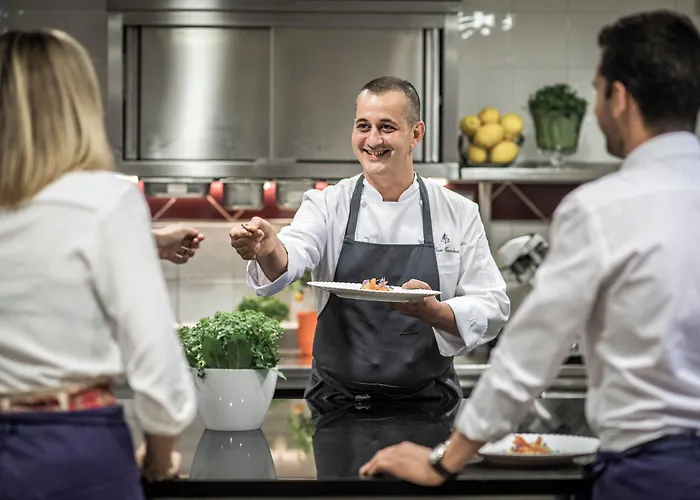 Four Seasons George V 5*