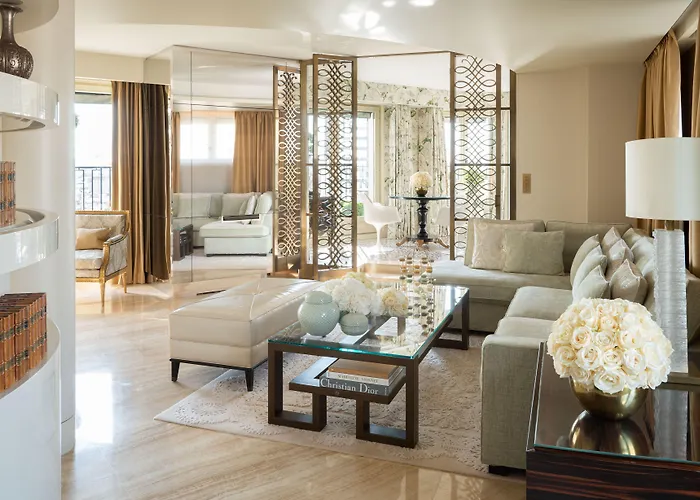 Four Seasons George V מלון פריז