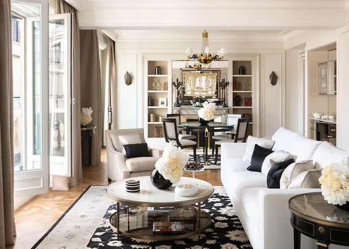 Four Seasons George V 5* פריז