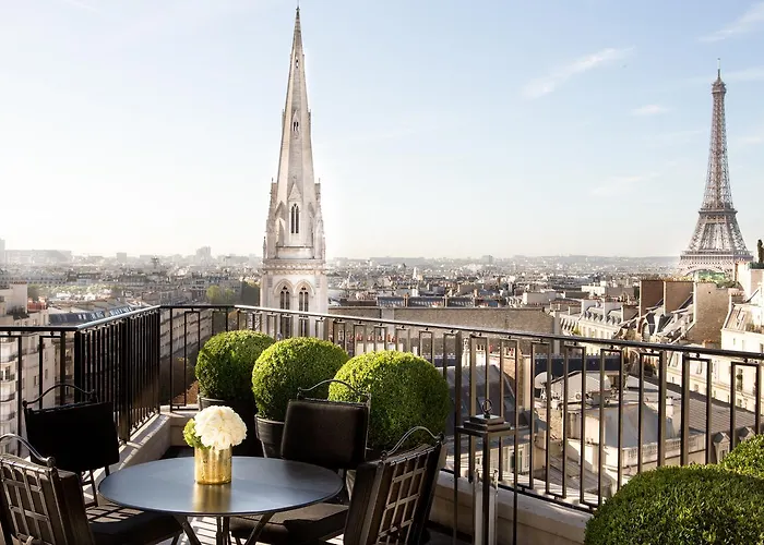 מלון Four Seasons George V 5*