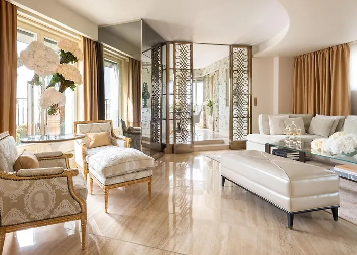 Four Seasons George V 5*