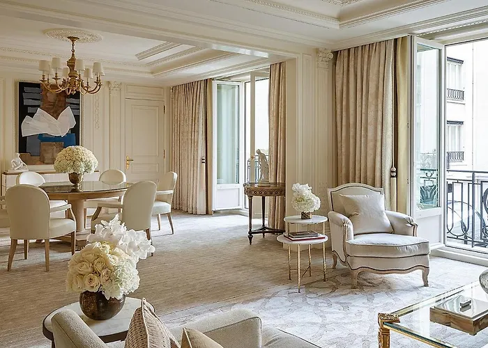 Four Seasons George V 5* פריז