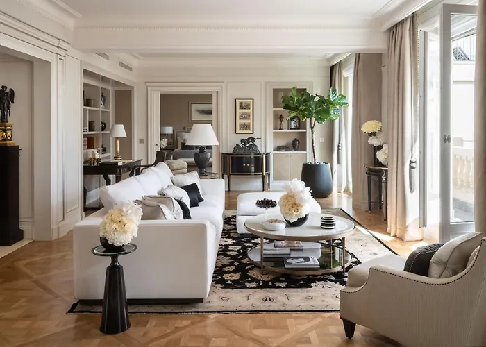 מלון Four Seasons George V