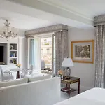 Hotel Four Seasons George V