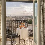 Hotel Four Seasons George V