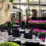 Hotel Four Seasons George V