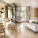 Four Seasons George V 5*