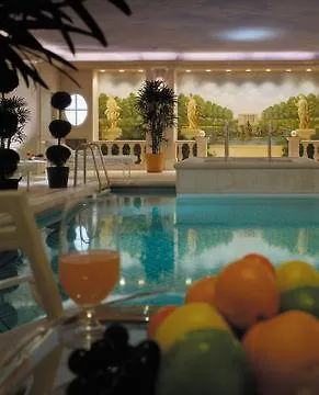 Hotel Four Seasons George V