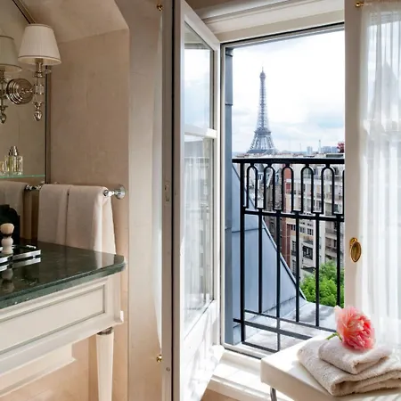 Hotell Four Seasons George V 5*