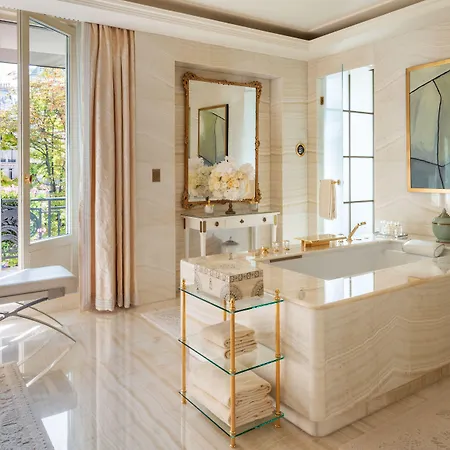 Four Seasons George V Hotel