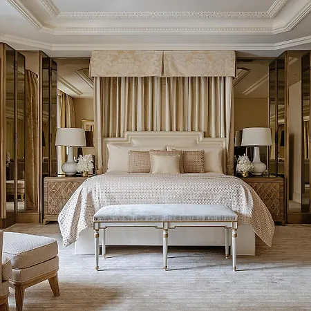 Hotel Four Seasons George V 5*